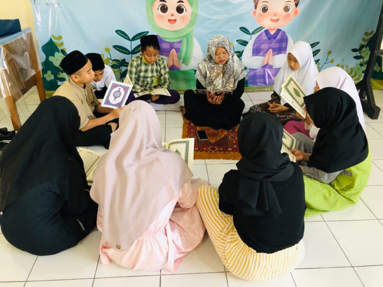 Menggapai Keberkahan Bulan Ramadan, Madrasah Ibtidaiyah Al-Awwabin Menyelenggarakan Pesantren Kilat