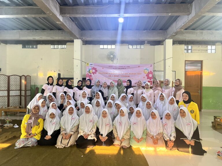 Cegah Anemia Sejak Dini: Mahasiswa FKM UI Edukasi Santri Putri di Pondok Pesantren Terpadu Al-Awwabin Depok